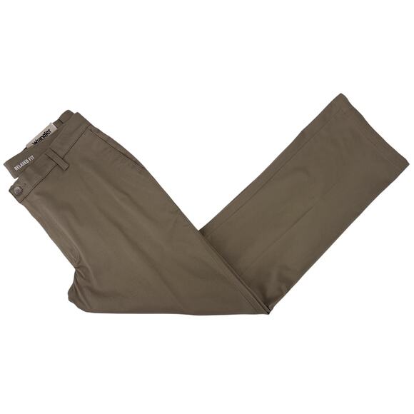 NEW Wrangler Riata Pants Tan 33x32 Chinos Relaxed Fit Stretch Flat Front NWT - Picture 4 of 10